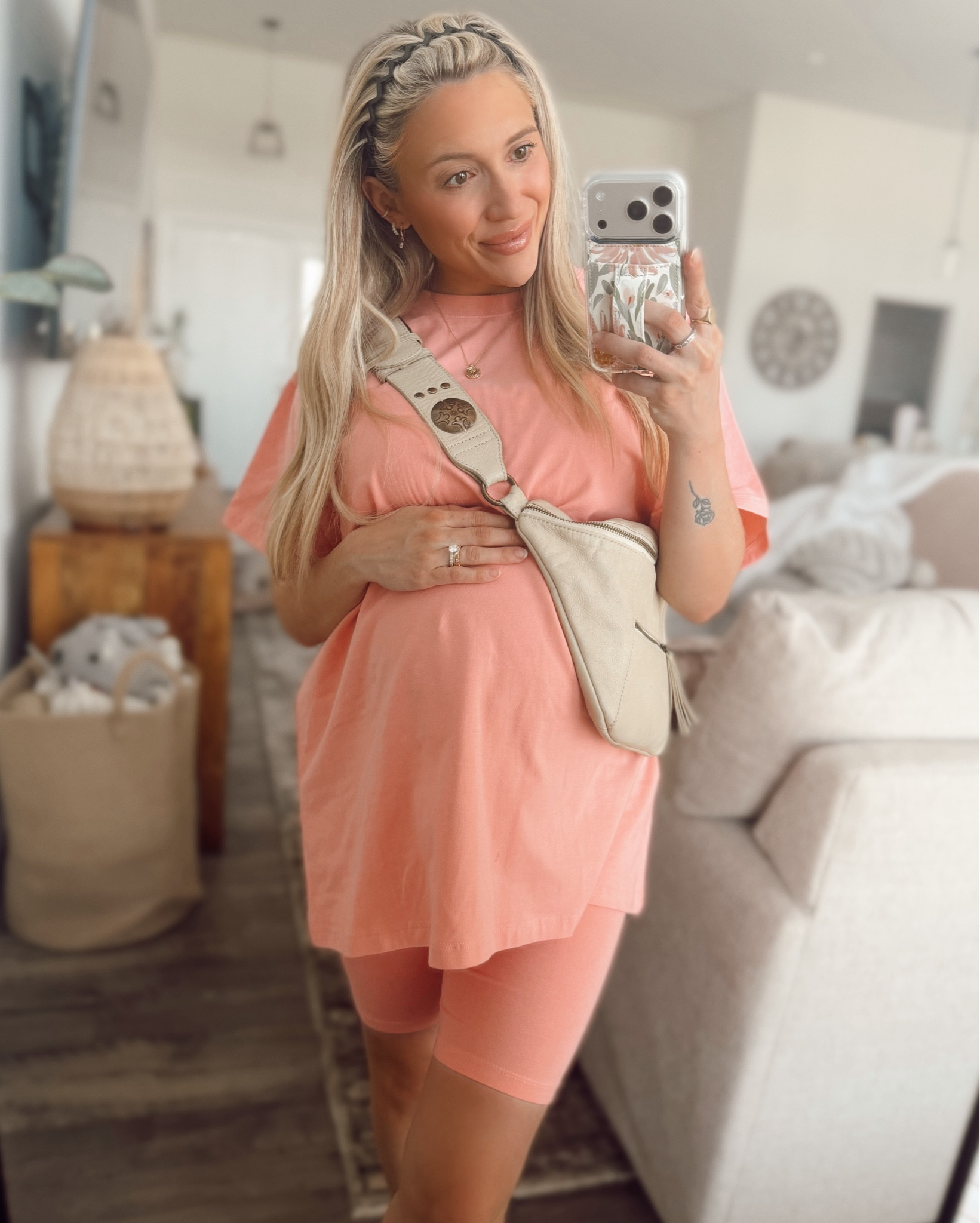 Is this not the most perfect set for pregnancy?! I’m in the size small + it’s sooo comfortable! Perfect for spring maternity and summer maternity looks! Even great for after baby in the postpartum phase because it’s so forgiving on! 🩷✨🤭

#LTKmomlife #LTKgrwm #LTKBump