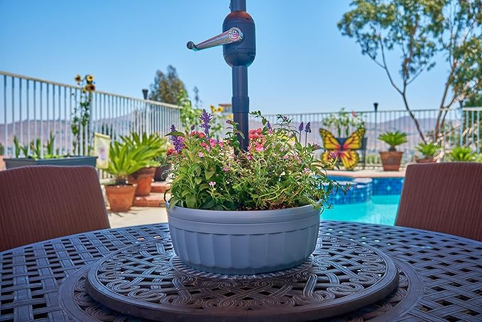 Round Savannah Planter (Grey) | Amazon (US)