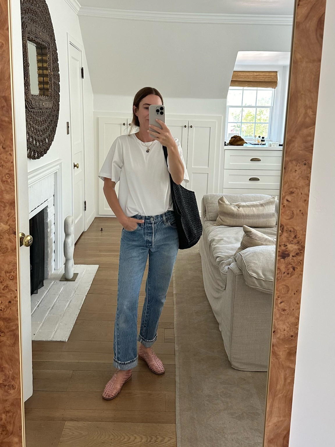 OOTD! I finally caved and got the jelly dupes - they’re giving me end of summer happy.