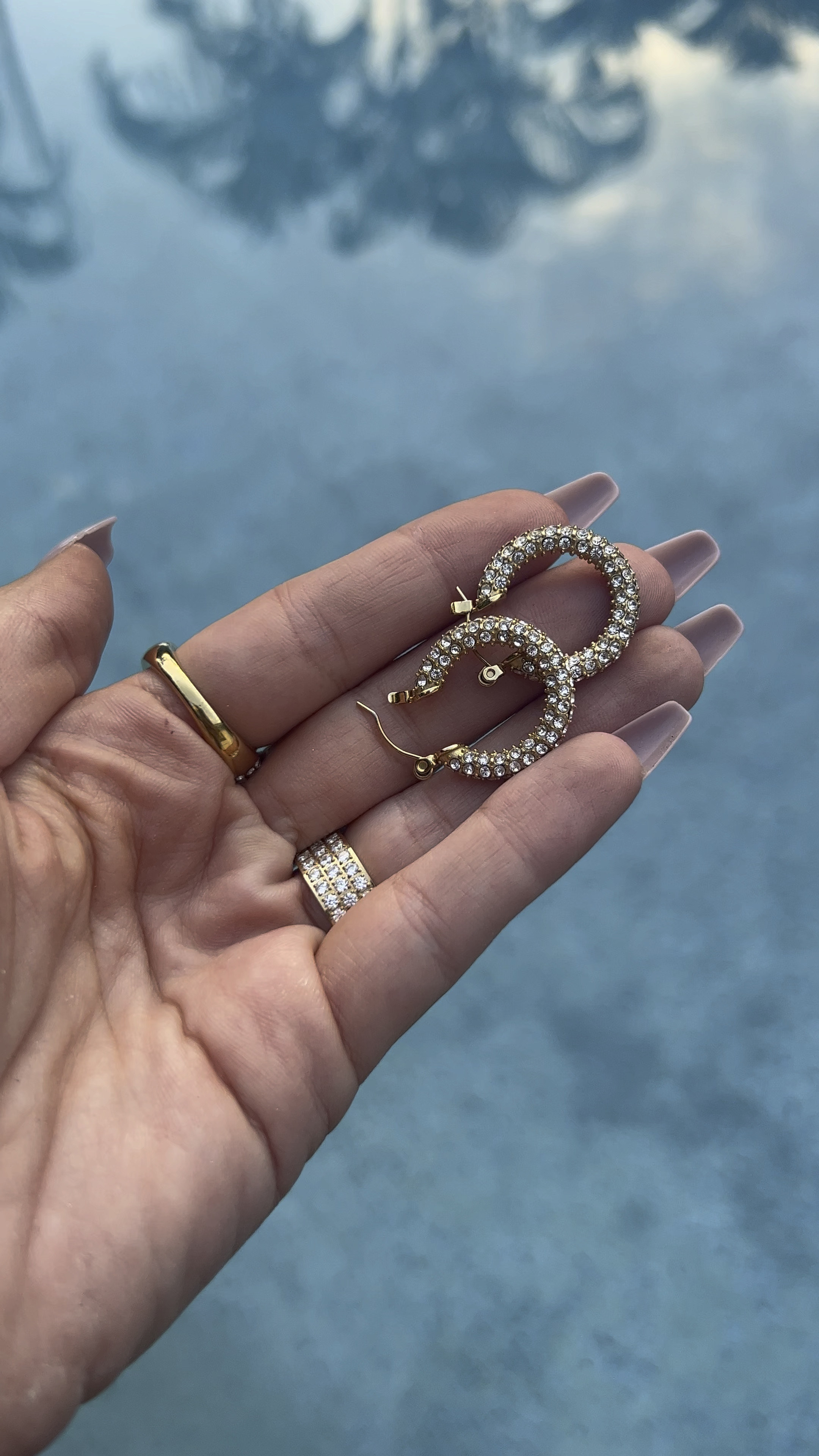 marrin costello, marrin costello jewelry, jewelry, gold jewelry, gold layers, gold looks, no tarnish, diamond collection, gold, gold necklace, gold necklaces, gold earrings, vacation, spring break, earrings, necklace layers, jacinta devlin, styledbyjacinta, pool, ocean

#LTKSeasonal #LTKstyletip