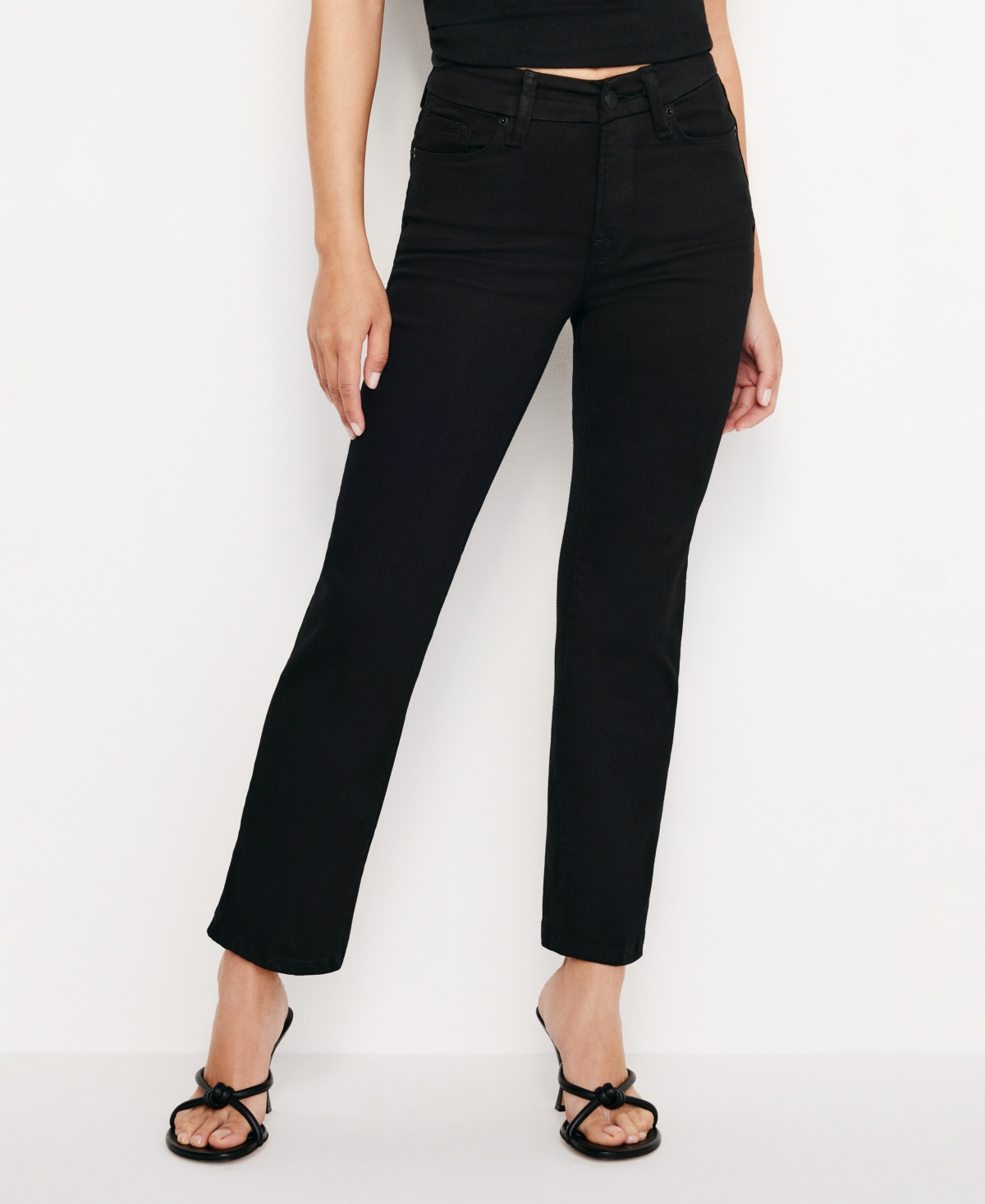 Good American Petite Never Fade Good Straight Jeans - Black | Macy's