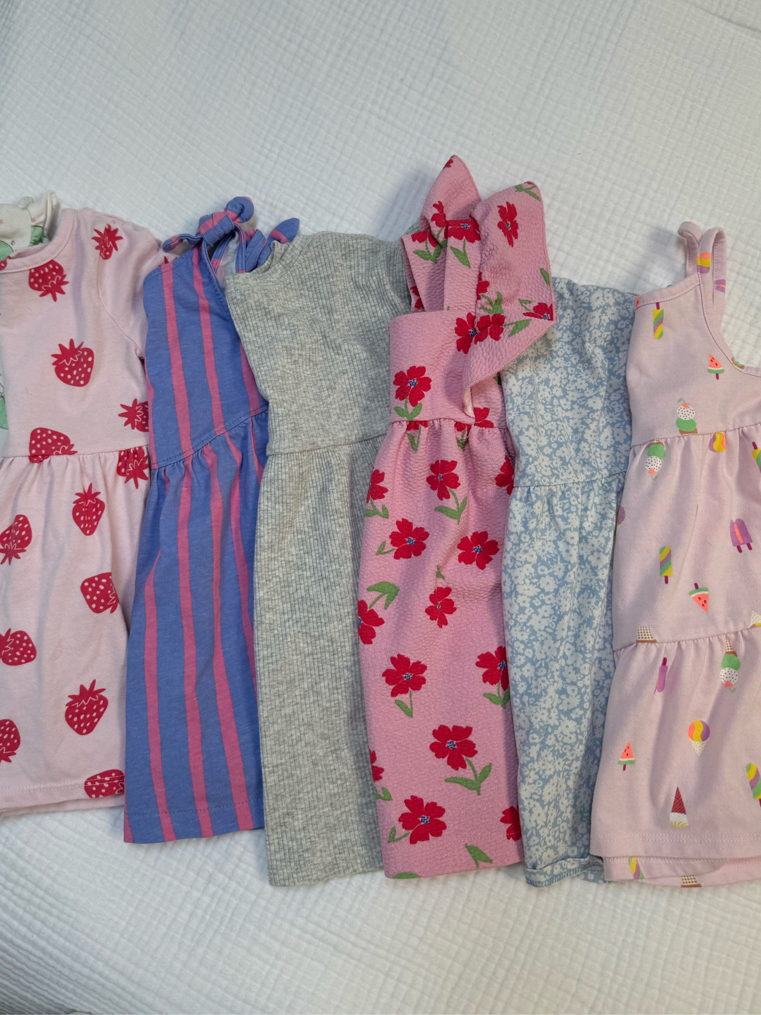 Toddler summer dresses! (Stripes and pink/red flowers are from Zara so I can’t link those)


Toddler dress/ summer dress/ toddler girl outfits

#LTKStyleTip #LTKKids #LTKBaby