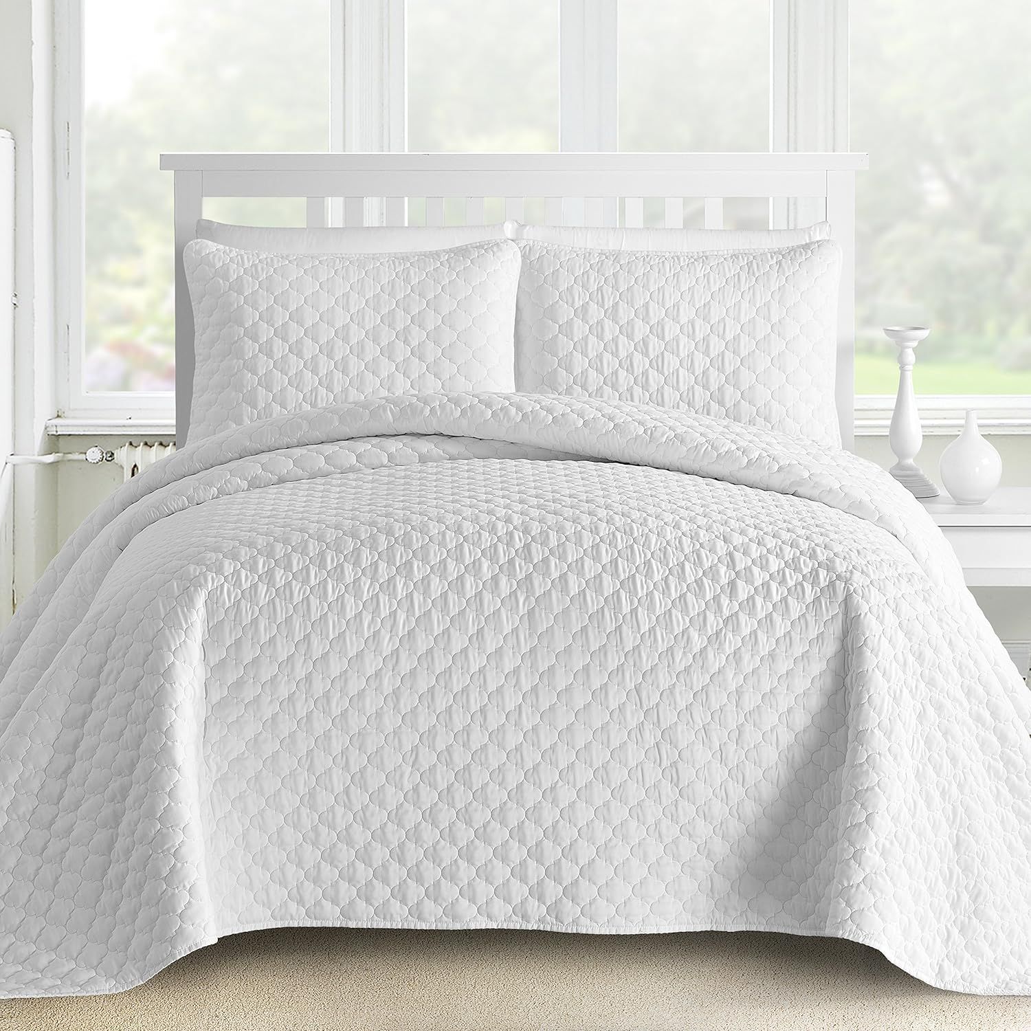 Comfy Bedding 3-Piece Bedspread Coverlet Set Oversized and Prewashed Lantern Ogee Quilted, King/C... | Amazon (US)