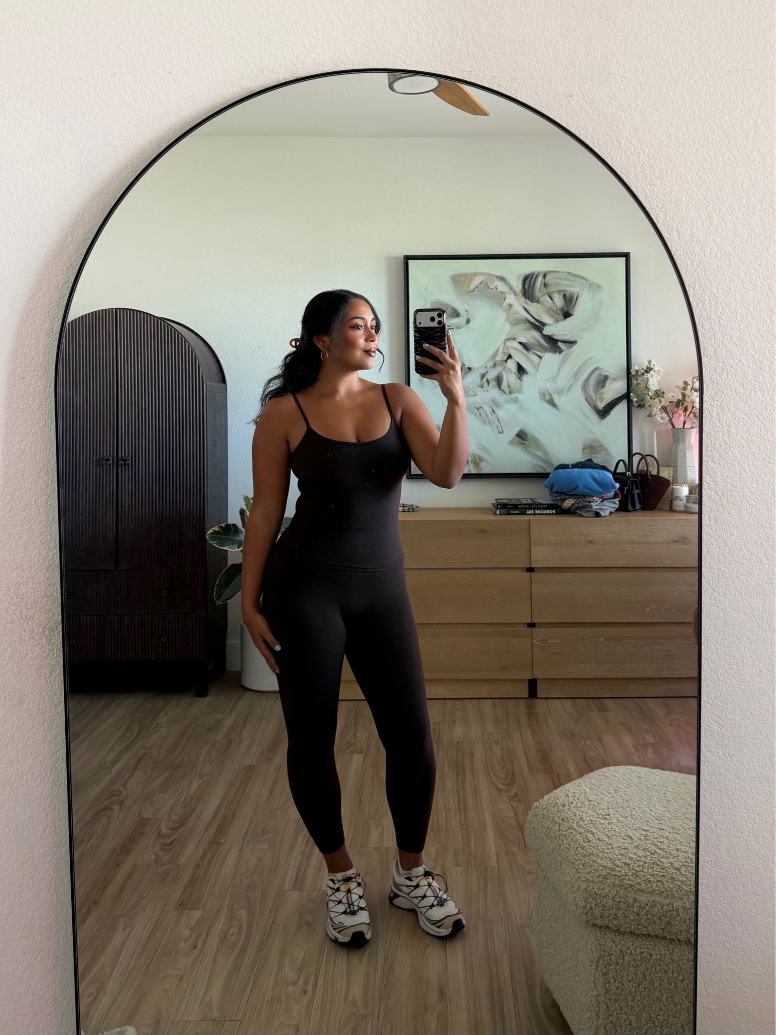 walk/ workout fit of the day🤎 I love @Aritzia tna workout pieces for walks/ workouts. Actually supportive/ rly flattering & looks cute styled up or down imo (I size down in the tops for a rly supportive fit, wearing a S in the top & US 8 in the leggings)

#LTKootd #LTKMidsize #LTKSeasonal