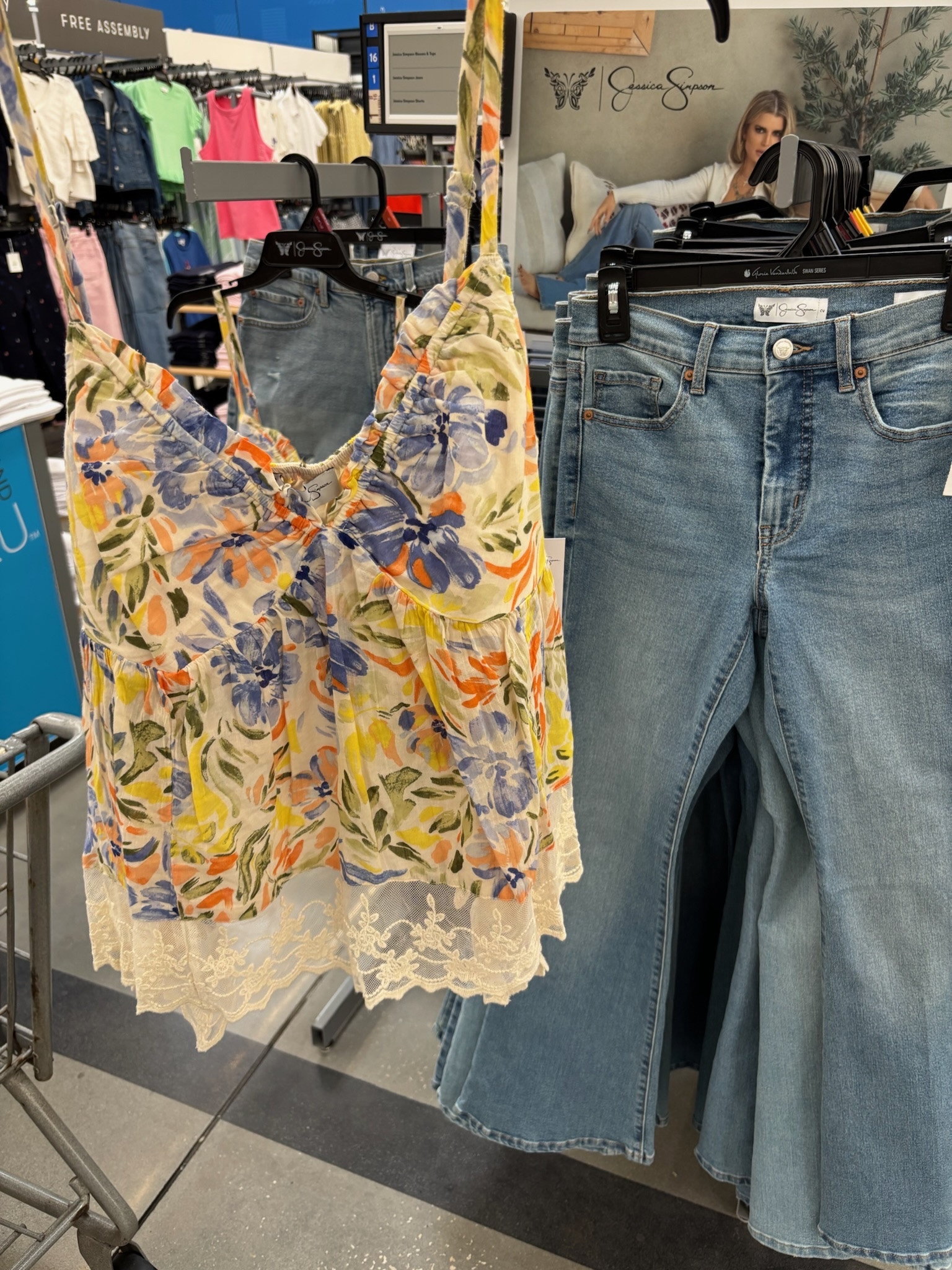 The prettiest floral and lace detail! 🌼 Such a cute summer top and it’s on sale for $15!!!

Summer, Walmart, beach vacation outfit, tank, top

#LTKSeasonal #LTKSaleAlert #LTKootd