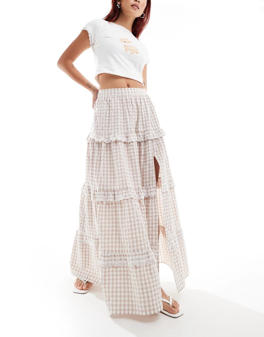 Miss Selfridge tiered ruffle maxi skirt in tan gingham-Multi | ASOS (Global)