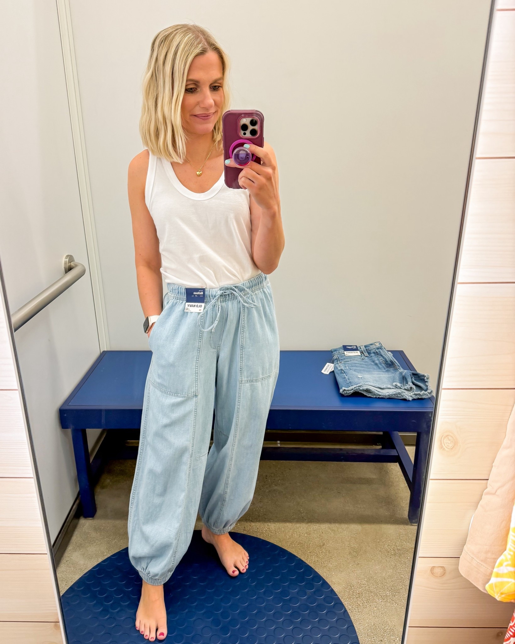 I actually really loved these balloon pants! They are super comfortable! I’m wearing an xs! 

#LTKootd #LTKPetite #LTKSaleAlert