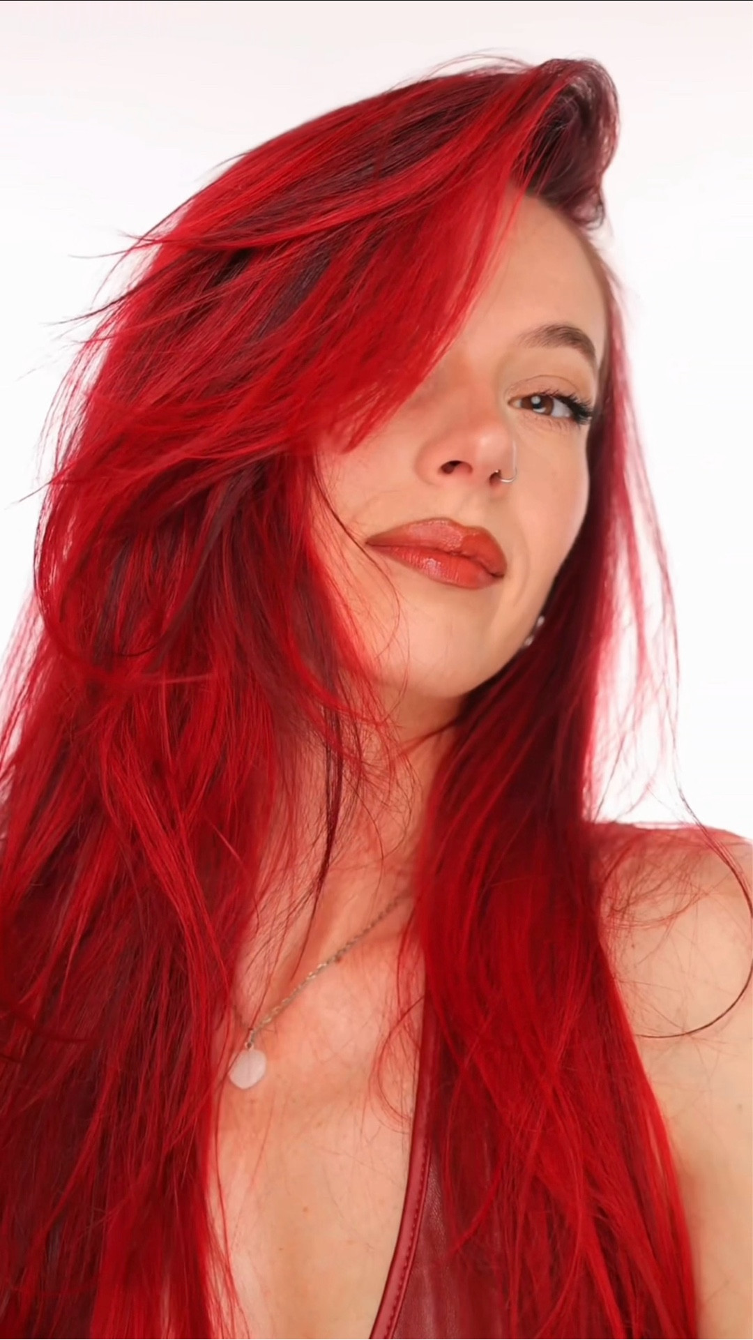 fresh red ❤️‍🔥 or you can get it directly on the Lunar Tides website & use code piperartistry15 for $$$ off

#LTKBeauty #LTKgrwm