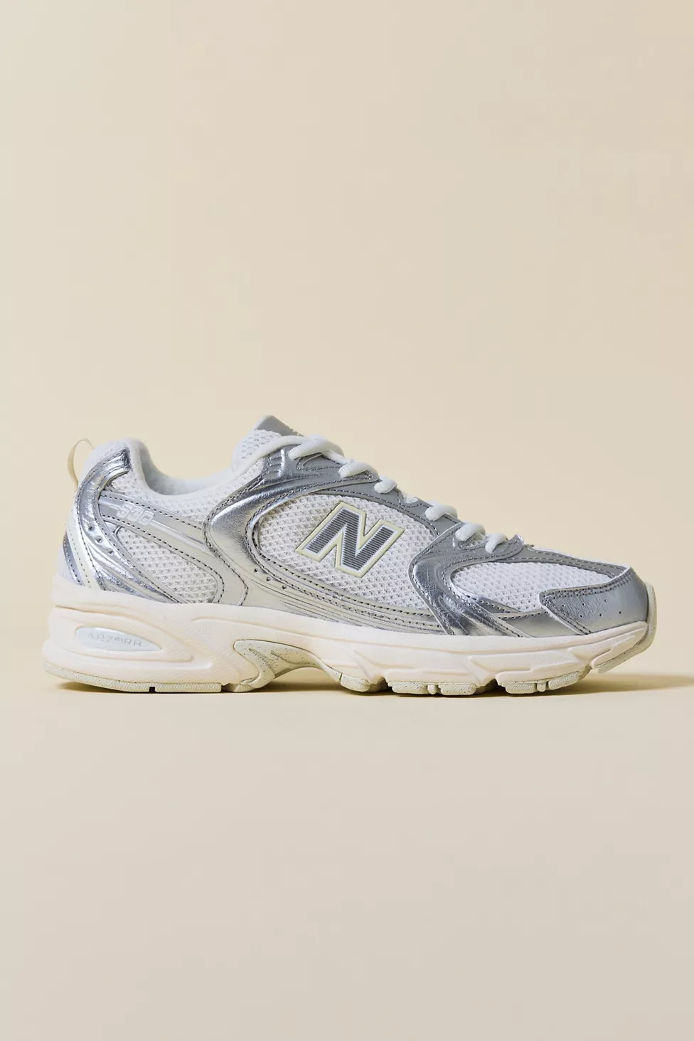 New Balance 530 Sneakers | Urban Outfitters (US and RoW)