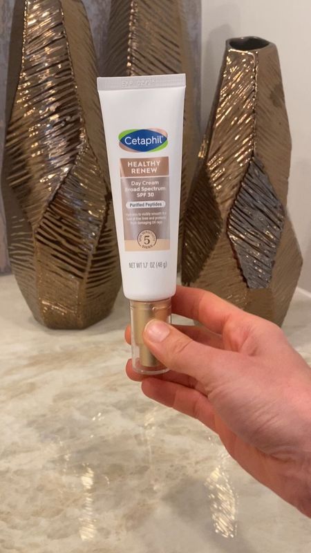 Cetaphil Healthy Renew Day Cream SPF 30 organic (chemical) sunscreen. Super moisturizing formula with no white cast or greasy residue. Great daily facial moisturizer for winter. #skincare 

#LTKbeauty #LTKSeasonal #LTKVideo