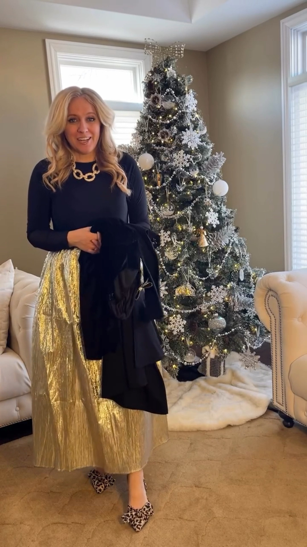 Help me decide 💕

Comment HOLIDAY below to receive a DM with the link to this post on my LTK ⬇ https://liketk.it/5FjC1 #ltkholidaystyle #ltkpetite #ltkholiday #ltkfashion #dressesup

#LTKHoliday #LTKgrwm #LTKootd