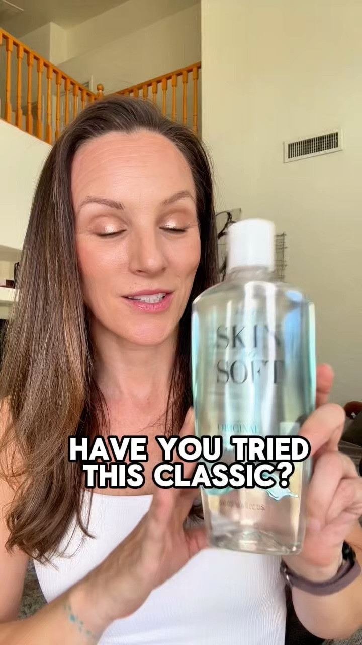 Trying the classic Avon Skin So Soft Bath Oil to see why it’s been loved for decades. It softens dry skin with moisturizing jojoba oil and has a fresh herbal-baby-powder scent. I finally understand why everyone talks about its mosquito-deterring effect. Here’s my honest experience with the texture, scent, and results.

#avon #skinsosoft #bathoil #insectrepellant #classicbeauty

#LTKBeauty #LTKOver40
