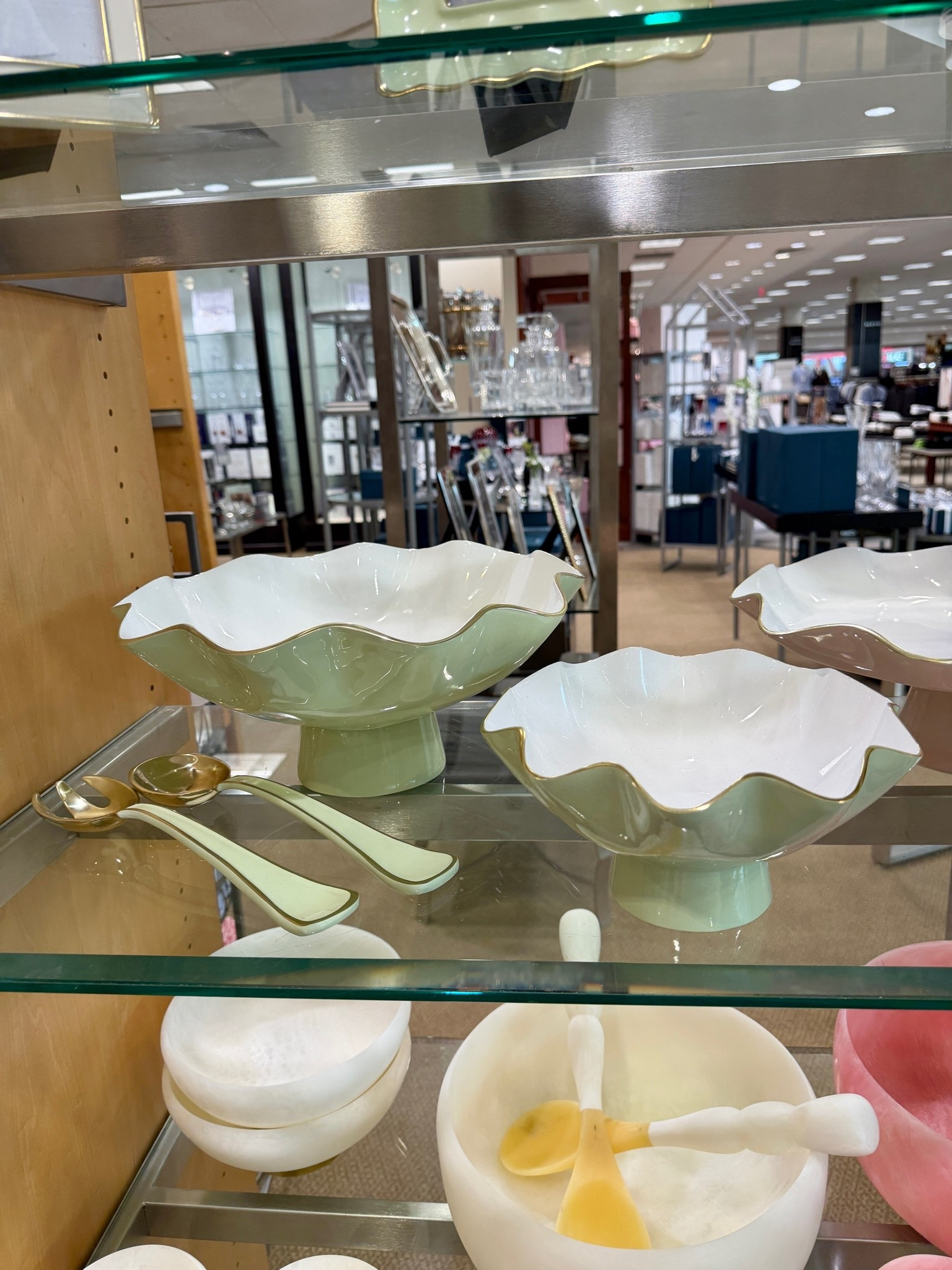 serving pieces perfect for summer entertaining ☀️hosting essentials serveware large bowls gold trim bowl green bowls ruffle bowls