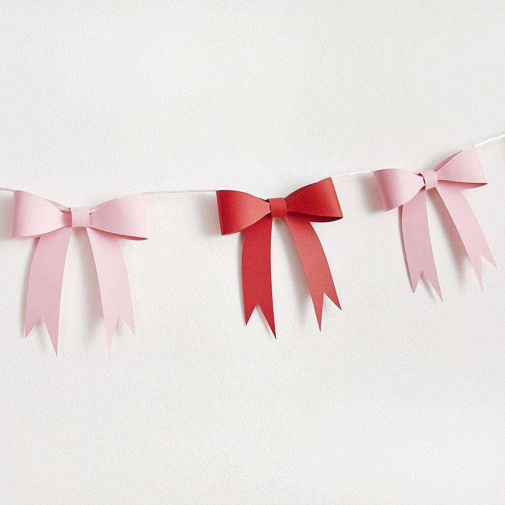 Red And Pink 3D Bow Garland | Not On The High Street