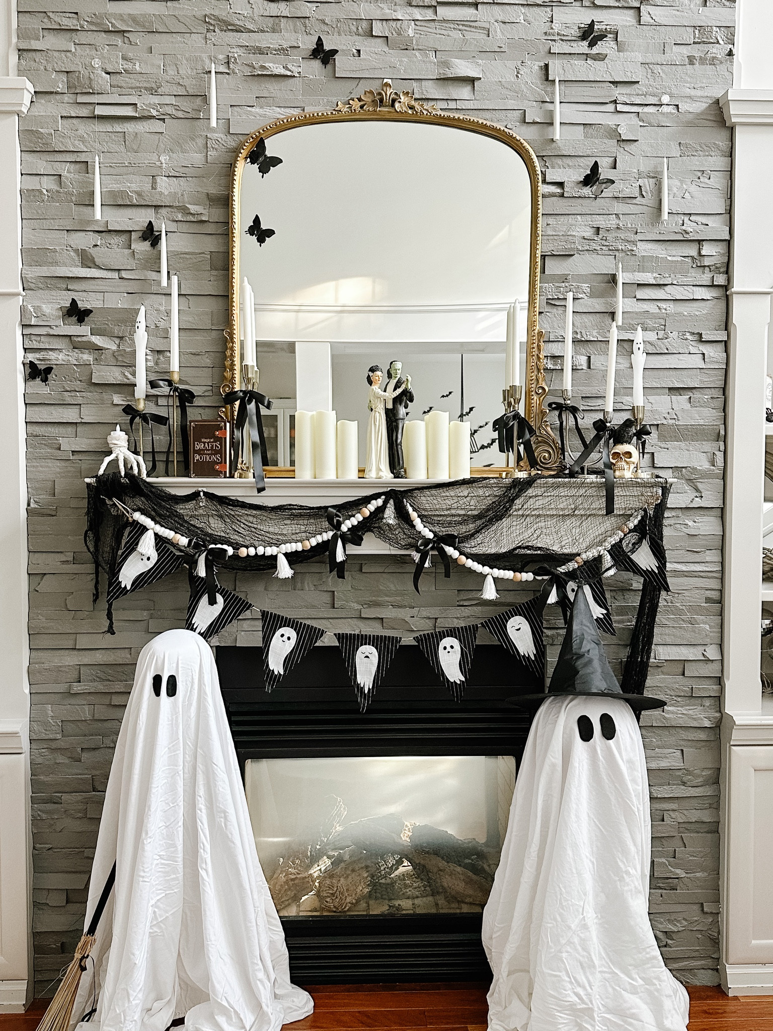 Ribbon 🎀 floating candles Halloween mantel vibes 

#LTKautumn #LTKfamily #LTKpartywear