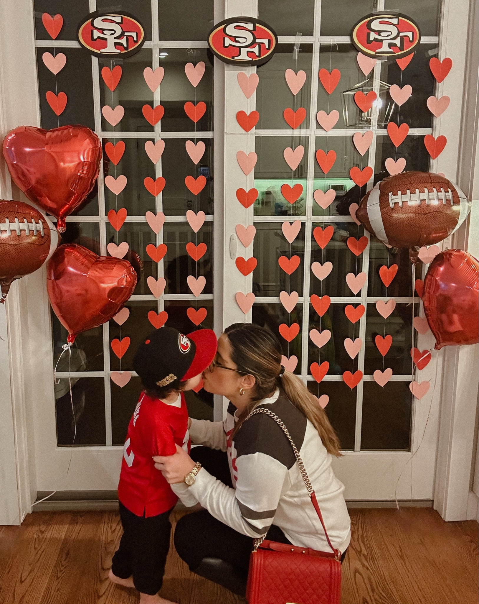 superbowl/valentine’s day celebration ♥️🎒♥️💋🏈