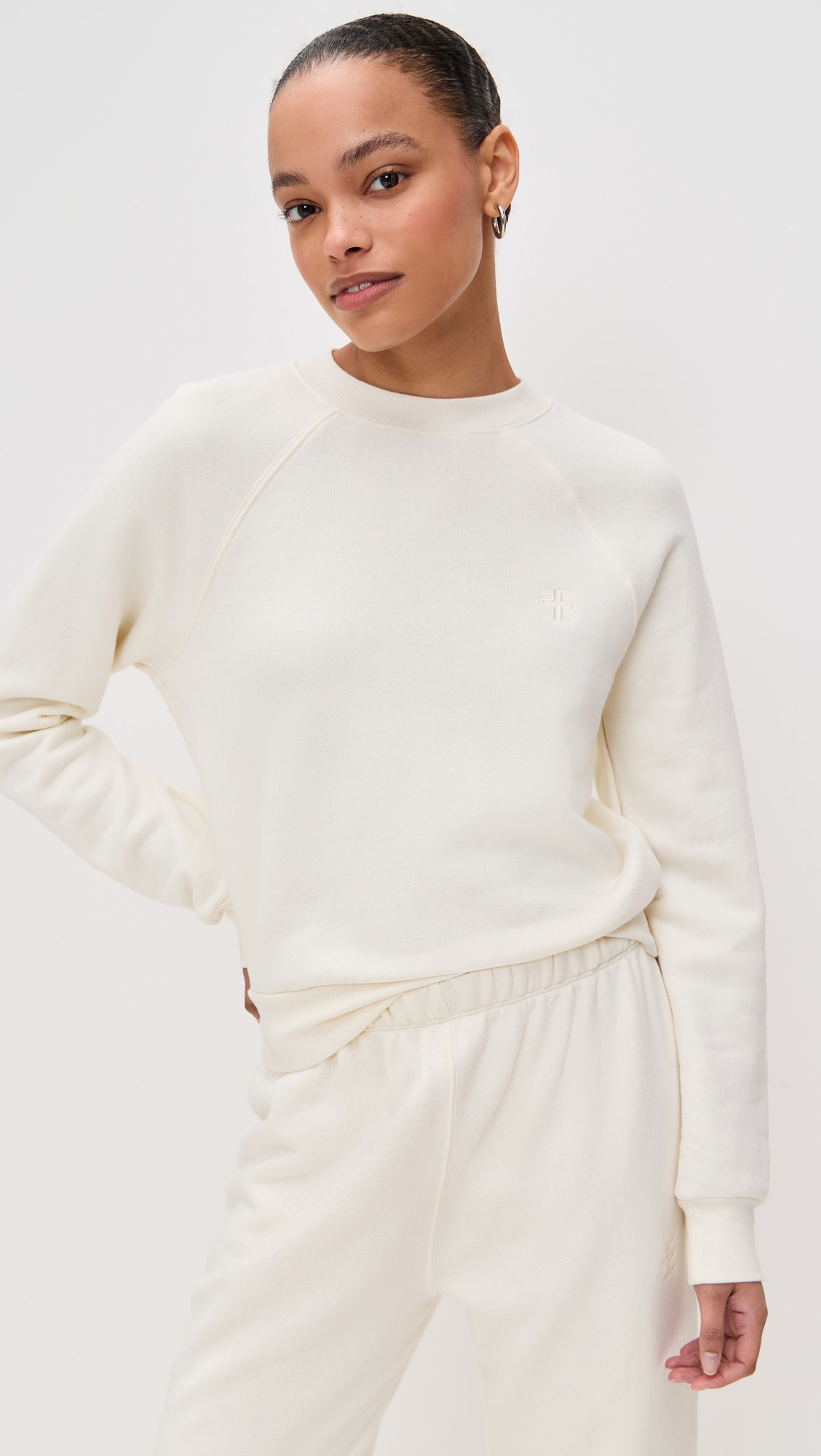 Éterne Shrunken Raglan Sweatshirt Cream S | Shopbop