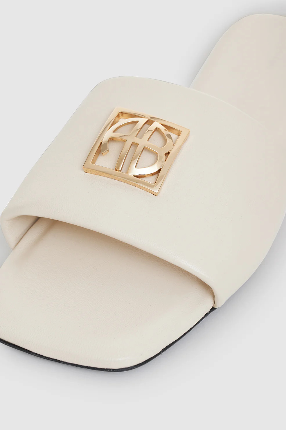 Ria Slides Monogram | Anine Bing