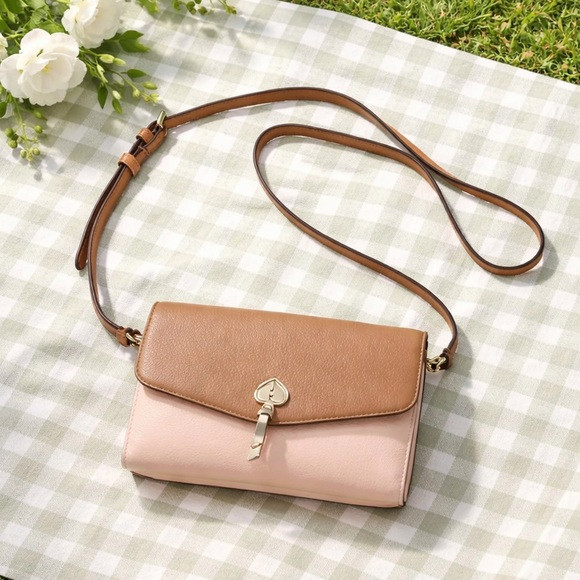 NWOT Marti color block pebbled leather Kate Spade strap inside! | Poshmark