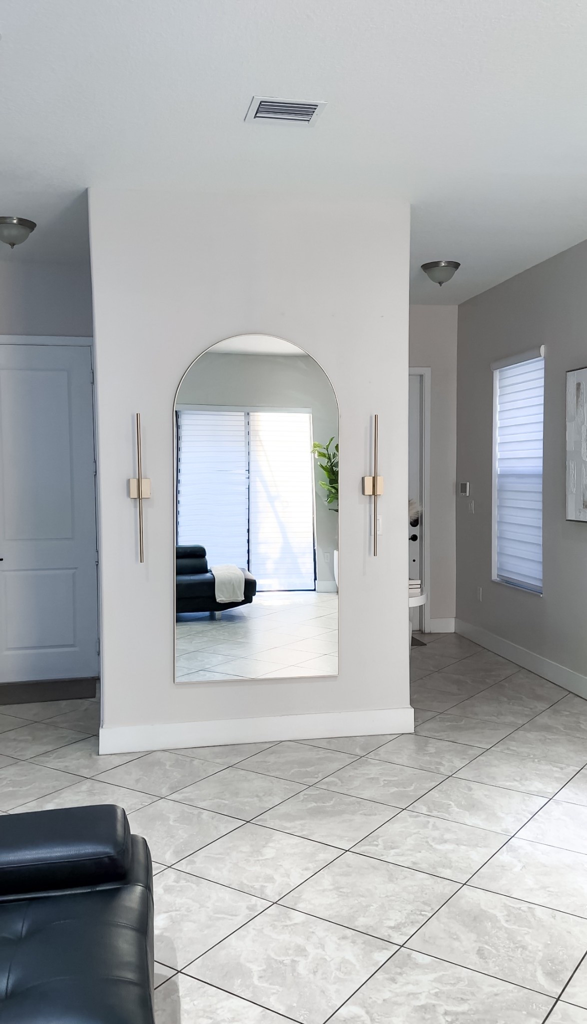 New mirror, new vibes! ✨ 

#accentwall #amazonhome #homedecor 

#LTKHome