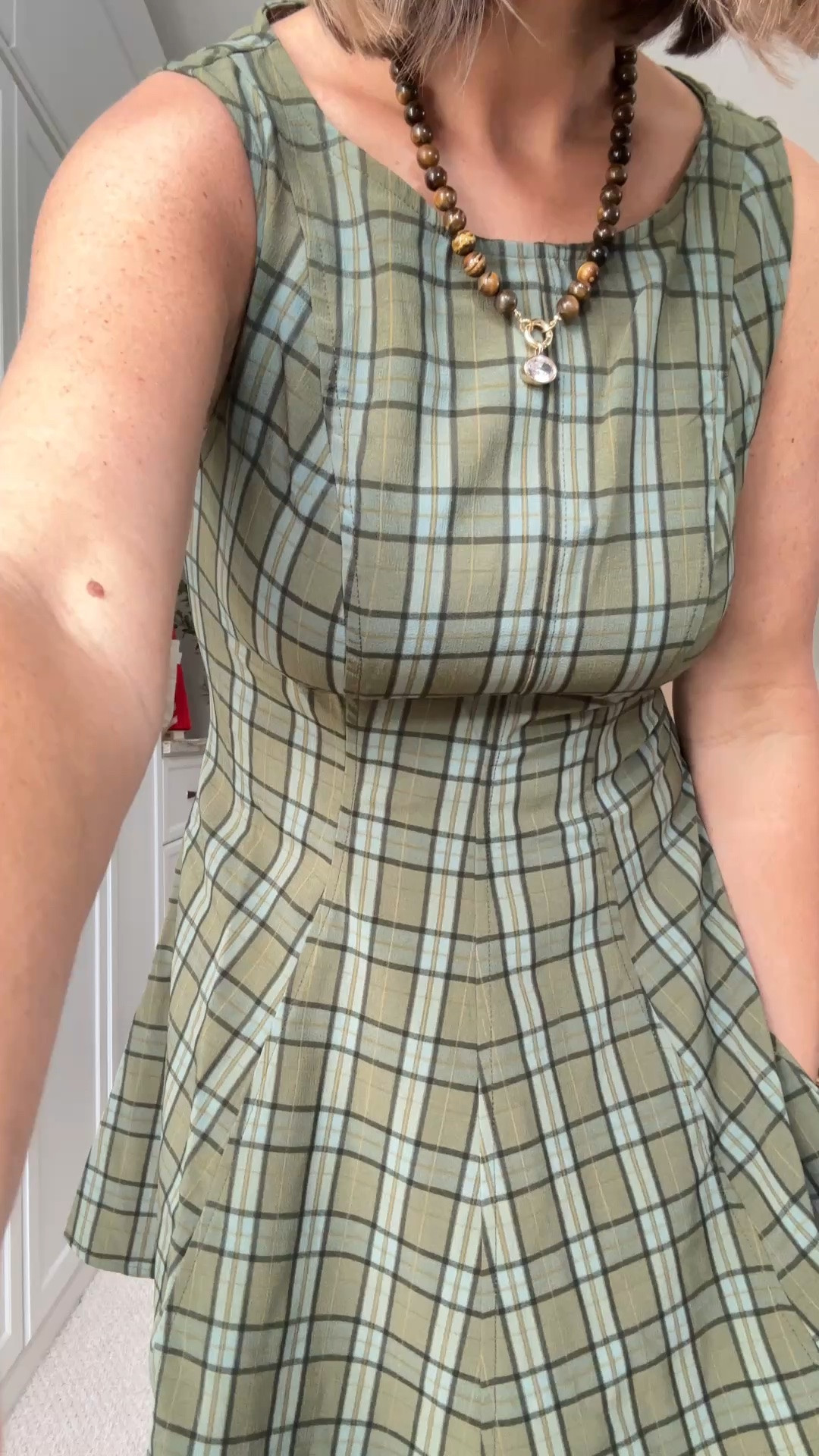 Would you believe me if I told you this dress is from @Walmart the color/plaid is beautiful 🫒🍁 add a blazer, cardigan or utility jacket 

TTS