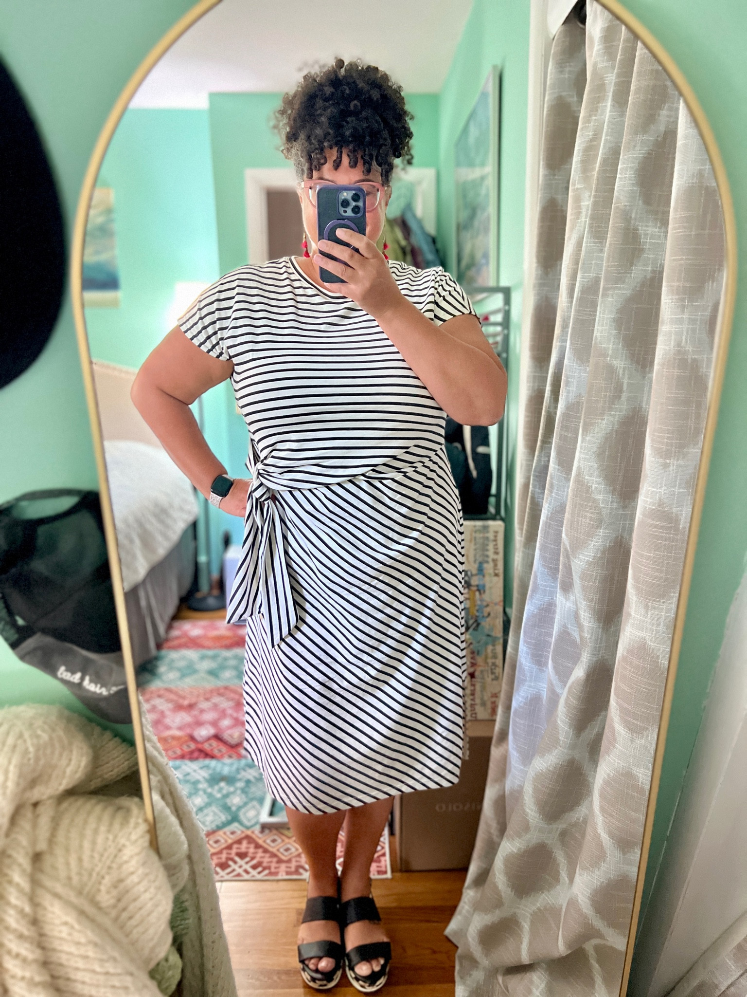 Classic black and white stripe knot tie t-shirt dress. #uspartner

Take 10% off the Breton stripe collection with my exclusive ambassador code INFS-AMBALICIA.

I’m wearing a size S (14-16) in Universal Standard sizing.

#LTKPlusSize #LTKMidsize #LTKOver40