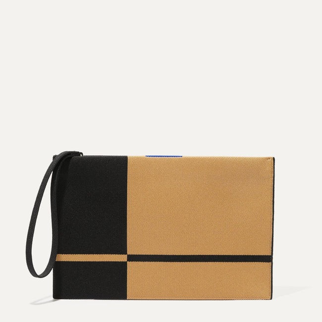 The Wristlet - Camel And Black | Rothy's