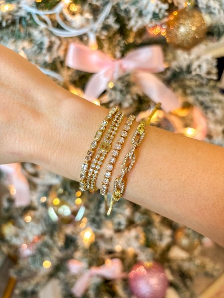Just saw these bracelets are still $10 from Bauble Bar! These would make a perfect stocking stuffer. 

Arm candy, stocking stuffers, everyday jewelry 

#LTKsalealert #LTKGiftGuide #LTKSeasonal