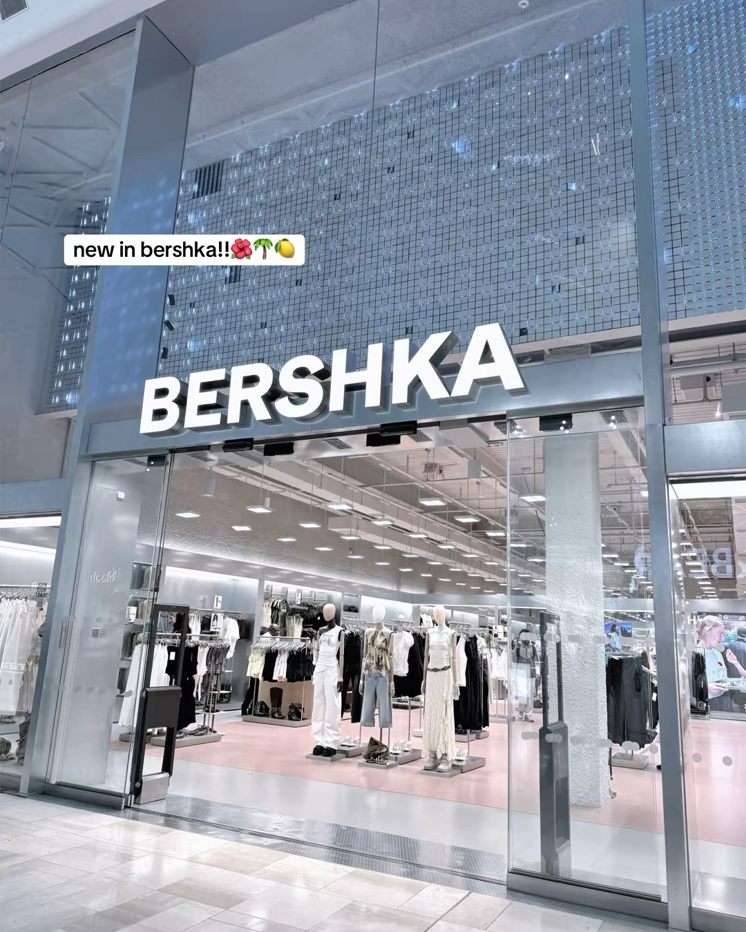 new in bershka for summer!!🦋✨

spring sequin mini skirt outfit inspo holiday going out dress top festival haul

#LTKspring #LTKuk #LTKsummer
