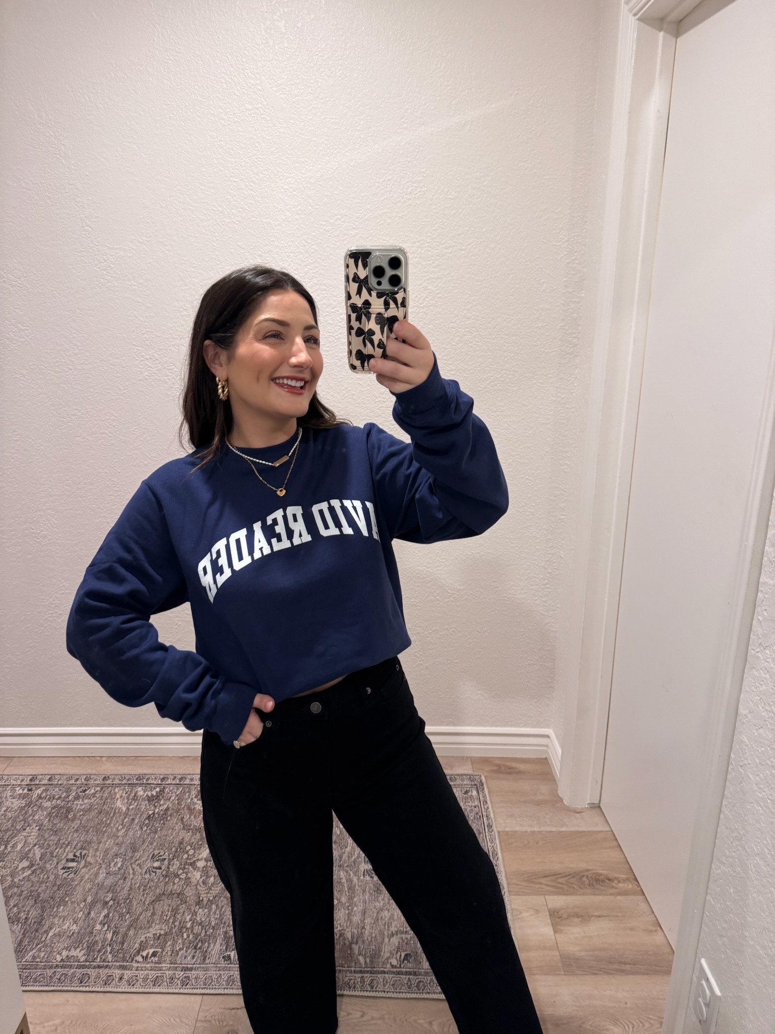 My newest merch! The Avid Reader sweatshirt! 

Size small
Jeans size 6 

5'0" 140lbs 

#LTKFindsUnder50 #LTKPetite #LTKootd