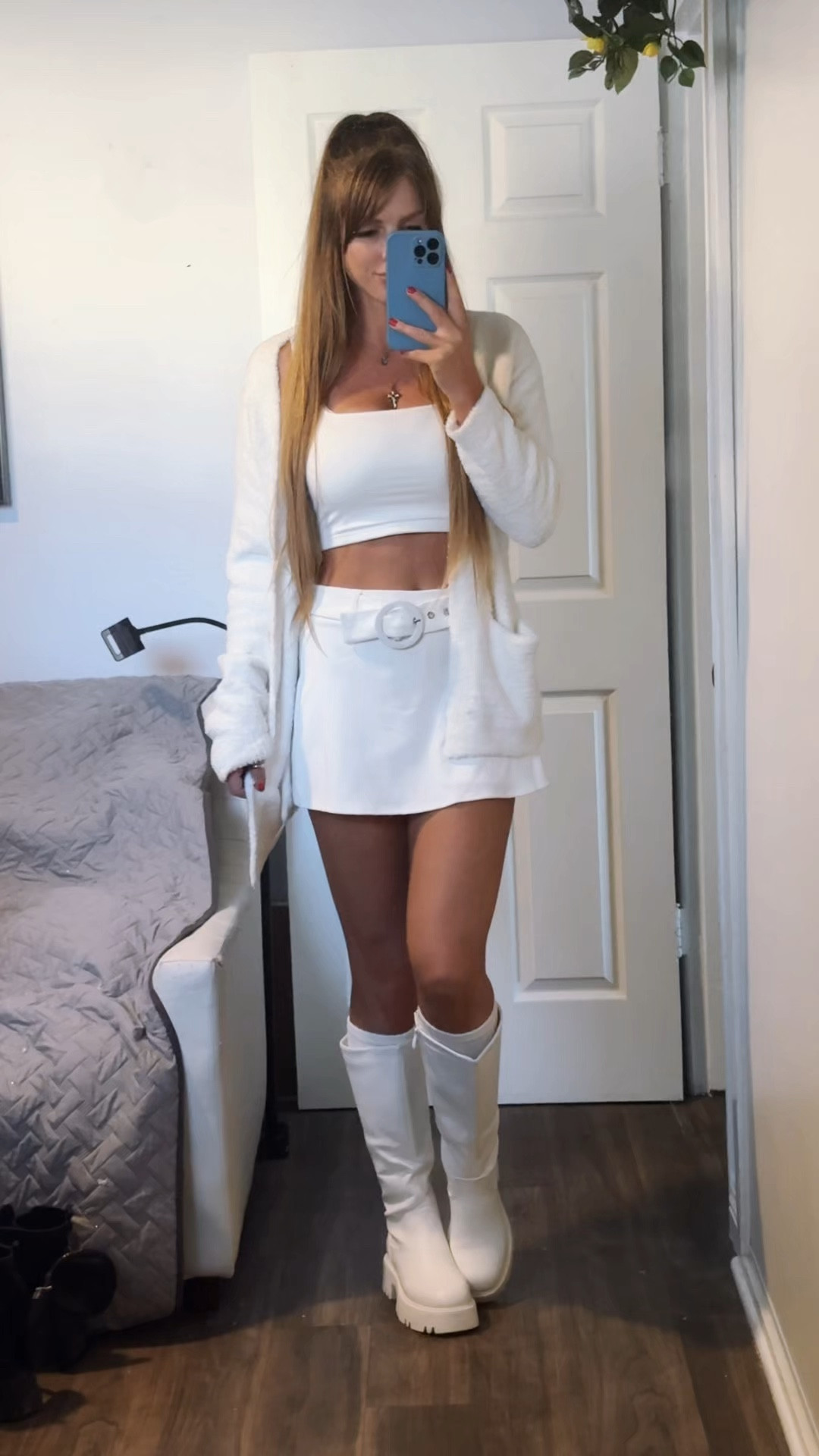 all white fits when you’re tan 🥵🤌🏽 wearing this outfit before it hits wintertime! ❄️☃️

(Due to my account being brand new, I have to wait 4-6 weeks to be approved by amazon. I will then retag all of the amazon products in my videos. Until then, you can find all my links on my amazon storefront!)

#LTKHoliday #LTKActive #LTKSeasonal