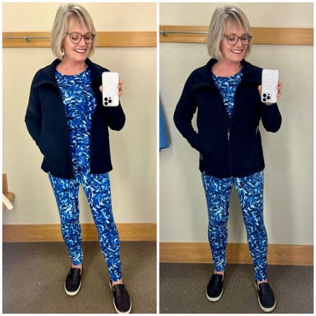 I paired this Talbots crewneck pullover with their everyday stretch leggings in the same print. I topped it with this Terry jacket, which I’d consider more of a cardigan than a jacket. It’s not too heavy, and you can easily easily wear it inside. It comes in indigo, blue or a lighter blue as well.

#Talbots #TalbotsFashion #WinterFashion #Fashion #Fashionover50 #Fashionover60 #PullOver #Athleisurewear #Athleisure 