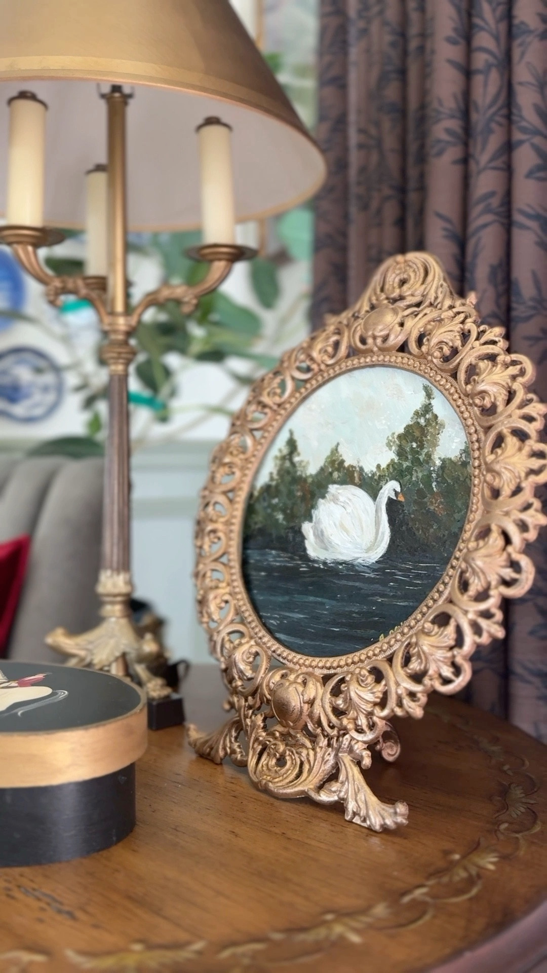 Linking my favorite acrylic paints, glaze and paint pens for those of you who want to do some fun painting of your own, along with the rub n buff and amazing wax brushes that I can’t believe I just recently discovered!

Also linked this exact frame and some other fun ones for you ask well - not bad prices for online either!