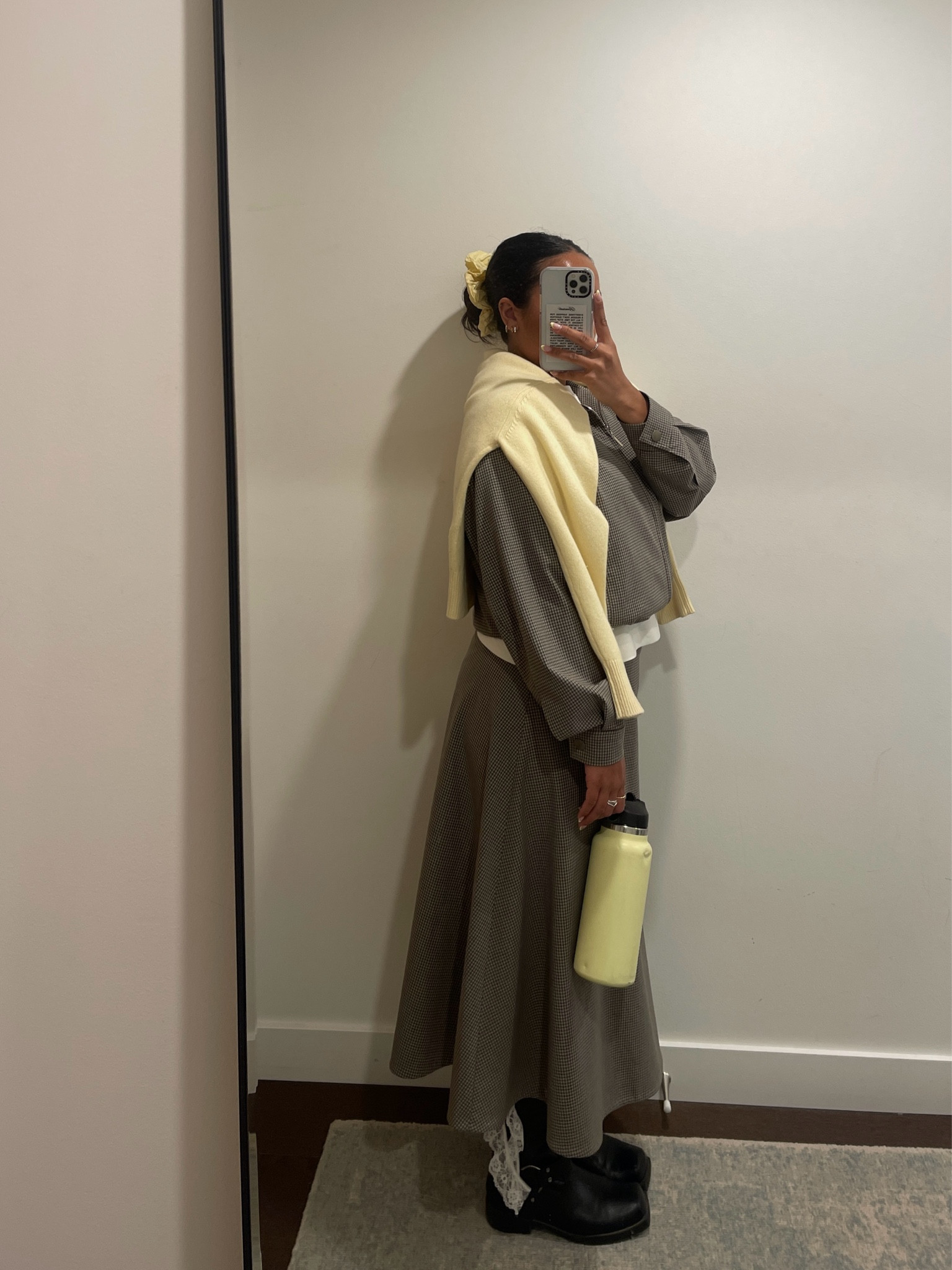 grey with a touch of yellow ⭐️🩶 

#aritzia #yellowcardigan #butteryellow #matchingset 

#LTKworkwear #LTKcanada #LTKstyletip