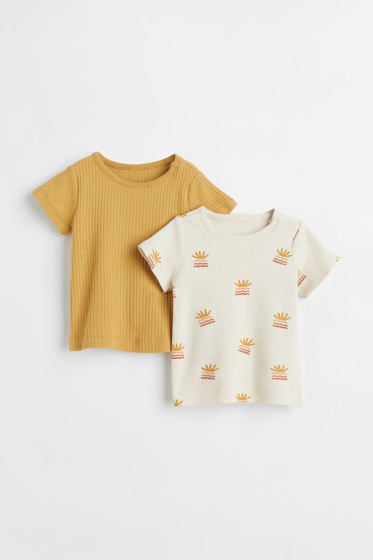 Conscious choice  Baby Exclusive. T-shirts in soft, organic cotton jersey with concealed snap fas... | H&M (US)