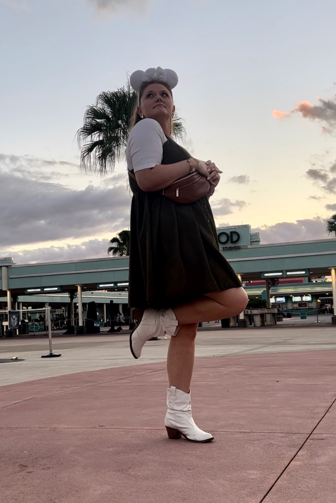 Disney Park Outfit Inspo, Disney Style, Disney Outfit, Disney Outfit Ideas

#LTKFind #LTKSeasonal #LTKtravel