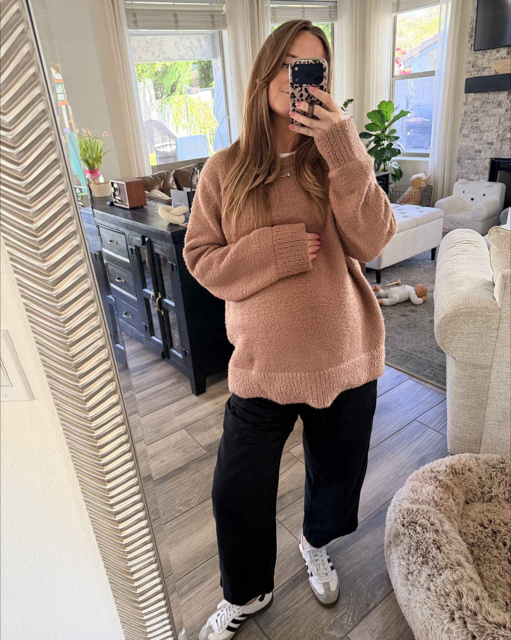 32 weeks pregnant, non maternity / bump friendly 

#LTKmomlife #LTKBump #LTKootd