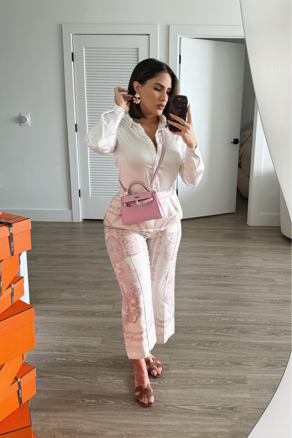 Wearing Hermés’s "Brides de Gala en Fleurs" pants  🤍 

#LTKStyleTip #LTKSeasonal