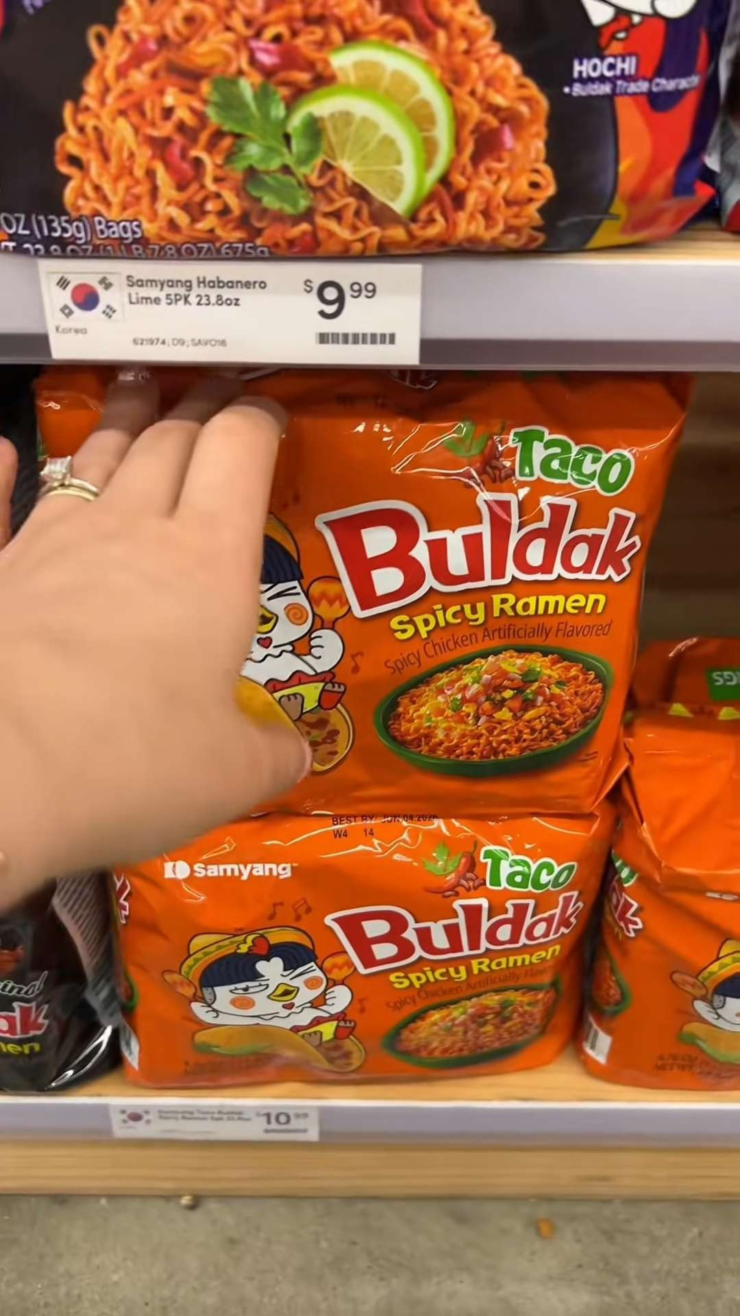 Come shopping with me at World Market! ❤️🫕 I'm a fan now. 

 #LTKfoodie #LTKvlog #LTKHome