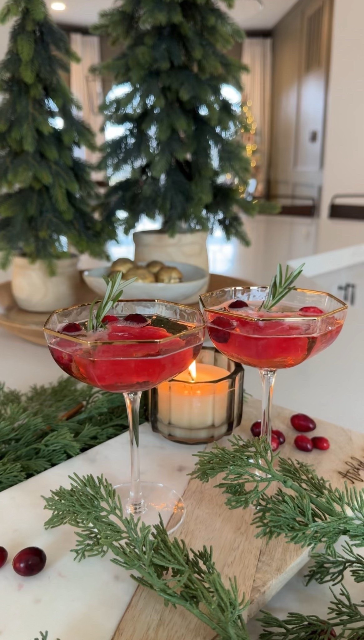 We love these glasses, especially for entertaining! The gold rim is so pretty, they make a great host gift too! 


#LTKGiftGuide #LTKSeasonal #LTKHoliday