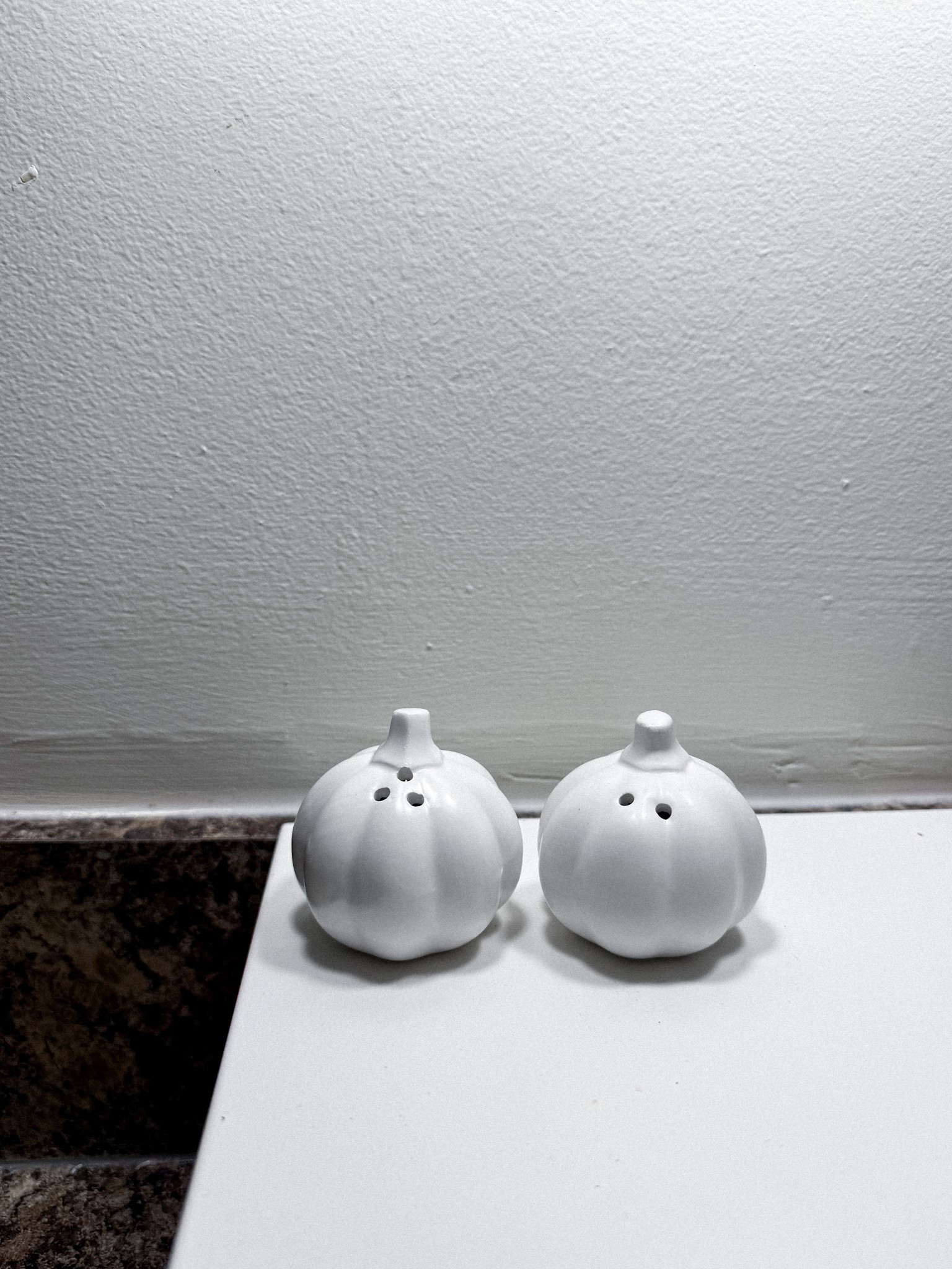 how freaking cute are these pumpkin shaped salt + pepper shakers!? 🥹🎃

#LTKFindsUnder50 #LTKHome #LTKSeasonal