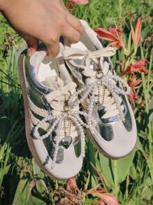 2pcs/Set White 3D Pearl Butterfly Beaded Shoe Clips, Decorative Accessories For Boots, Sneakers, ... | SHEIN