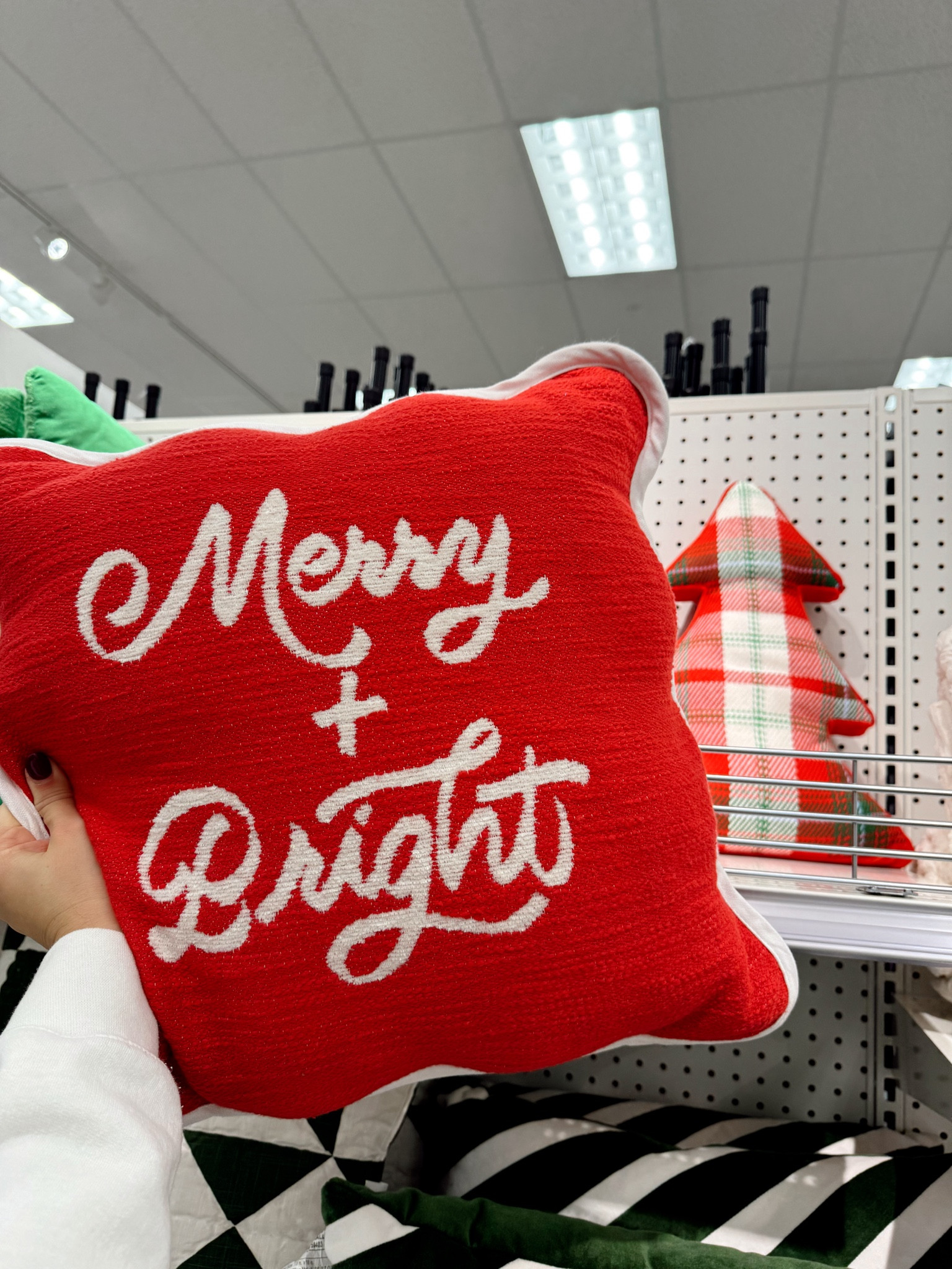 Christmas/Holiday Throw Pillows ❤️🎄@target 

#LTKHome #LTKHoliday #LTKStyleTip