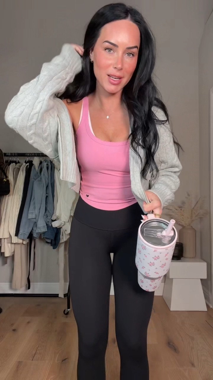 Workout OOTD 💕 

I will have my outfit 🔗 on my LTK in the “outfit inspo” section! 

My sizing 5’7, 145lbs, 32dd
I’m wearing a size small tops, size 4 leggings

@Aritzia @lululemon 

#LTKgrwm #LTKActive #LTKootd