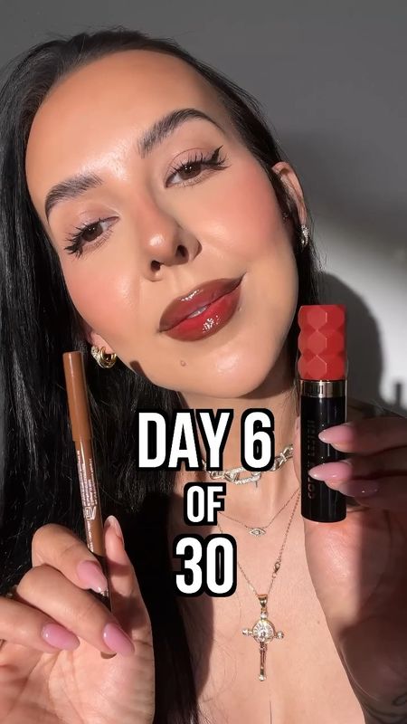 Day 6 out of 30 days of lip combos is now linked!  #milani #lipstick #lipliner 

#LTKbeauty