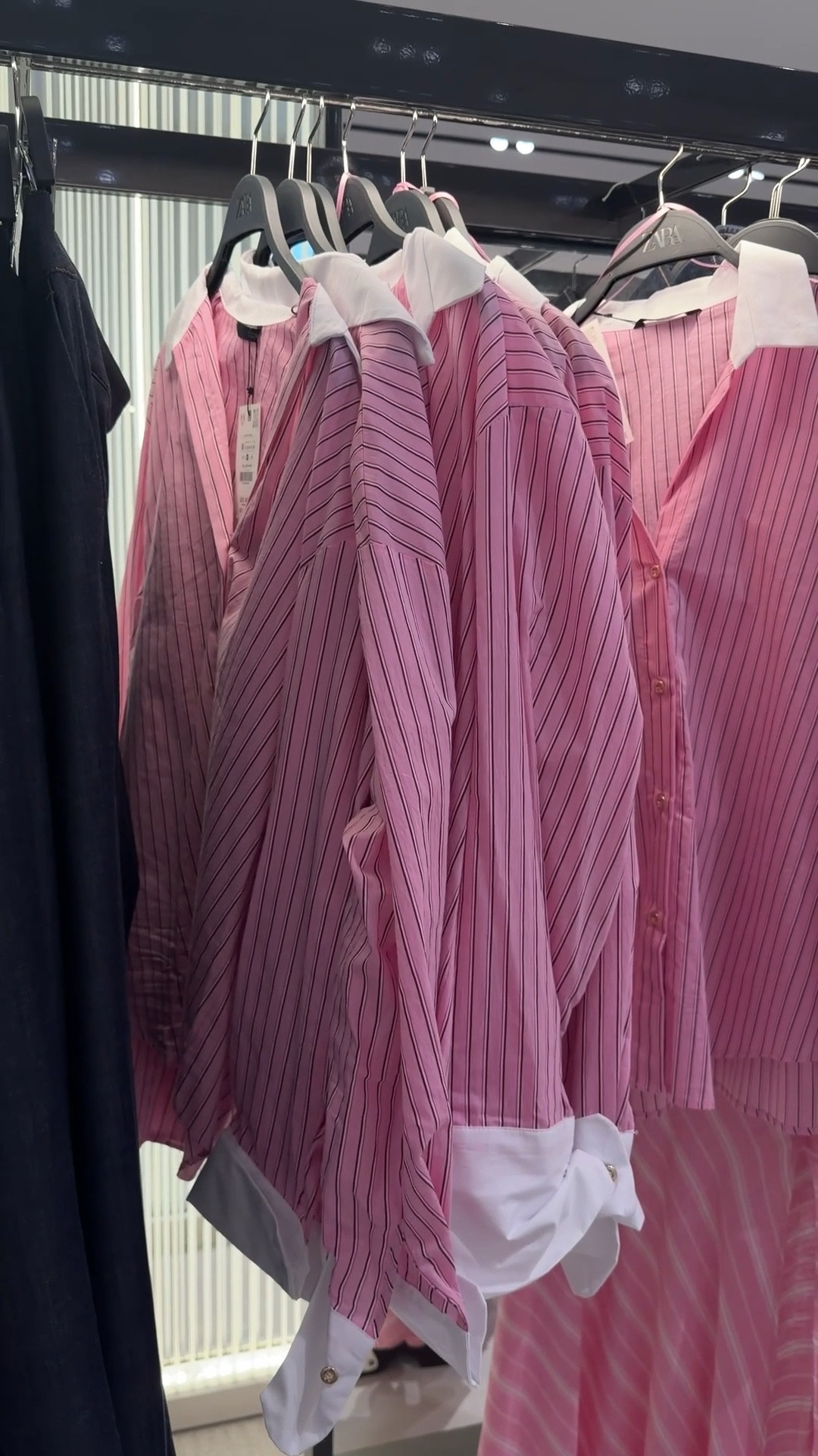 The Perfect Summer Button-up! I love the stripes and the two-tone

#LTKWorkwear #LTKgrwm #LTKTravel