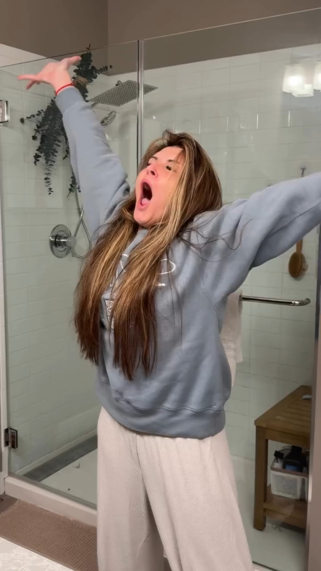 Tell me these jeans aren’t giving Coyote Ugly vibes 👀 

@skinceuticals Triple Lipid & Advanced RGN-6 
@cosrx snail mucin 96
@bioreus Aqua sunscreen 
@alastinskincare hydratint sunscreen 
@armanibeauty liquid eyeshadow & fluid sheer glow 
@charlottetilbury pressed powder 
@yslbeauty powder blush 
@rarebeauty liquid highlighter
@tatcha dewy skin mist 
@benefitcosmetics gimme brow 
@oribe heat protectant 
@batiste_us brunette and volume dry shampoo 
@dysonbeauty air wrap 
@sezane Will jacket in Suede 
@abercrombie 90’s relaxed jeans 
@skims white body suit 

•

#grwm #grwmreel #grwmoutfit #grwmmakeup #grwmroutine #grwmskincare