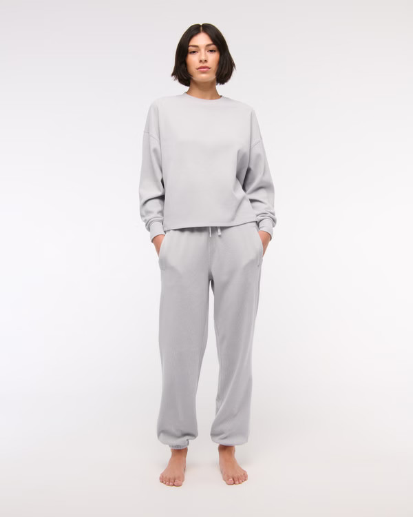 Women's Essential Sunday Sweatpant | Women's Bottoms | Abercrombie.com | Abercrombie & Fitch (US)
