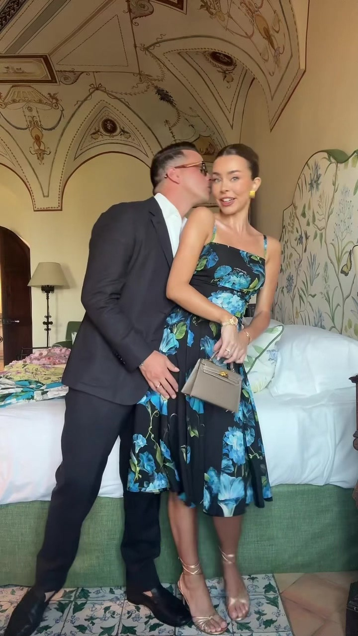 Courtney came through! This Dolce & Gabbana bluebell dress is so so beautiful!

#LTKStyleTip #LTKSeasonal #LTKShoeCrush