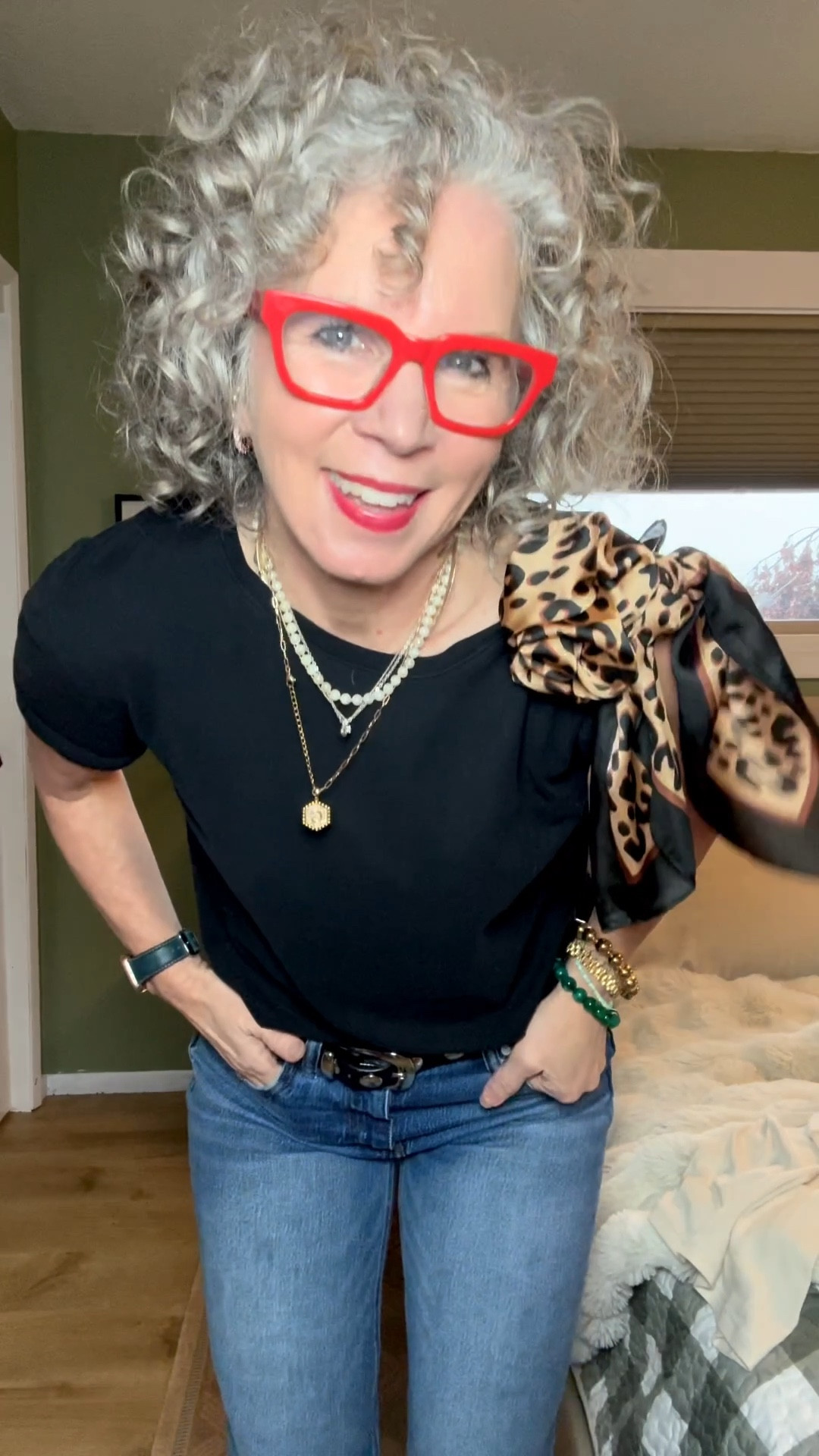 Turning my scarf into a flower 🌸